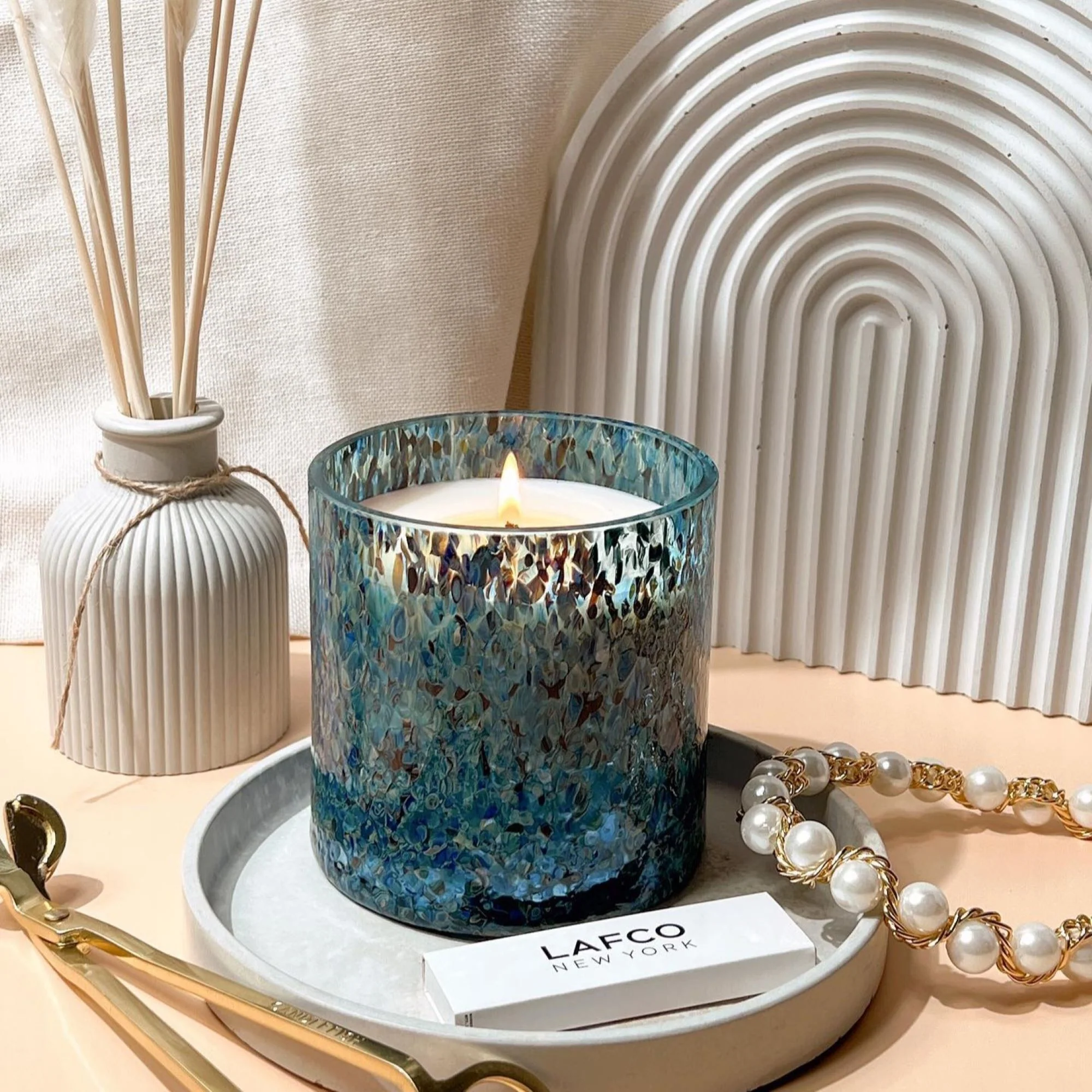 1186-absolute-forest-oakmoss-candle-4.webp Absolute Forest Oakmoss Candle