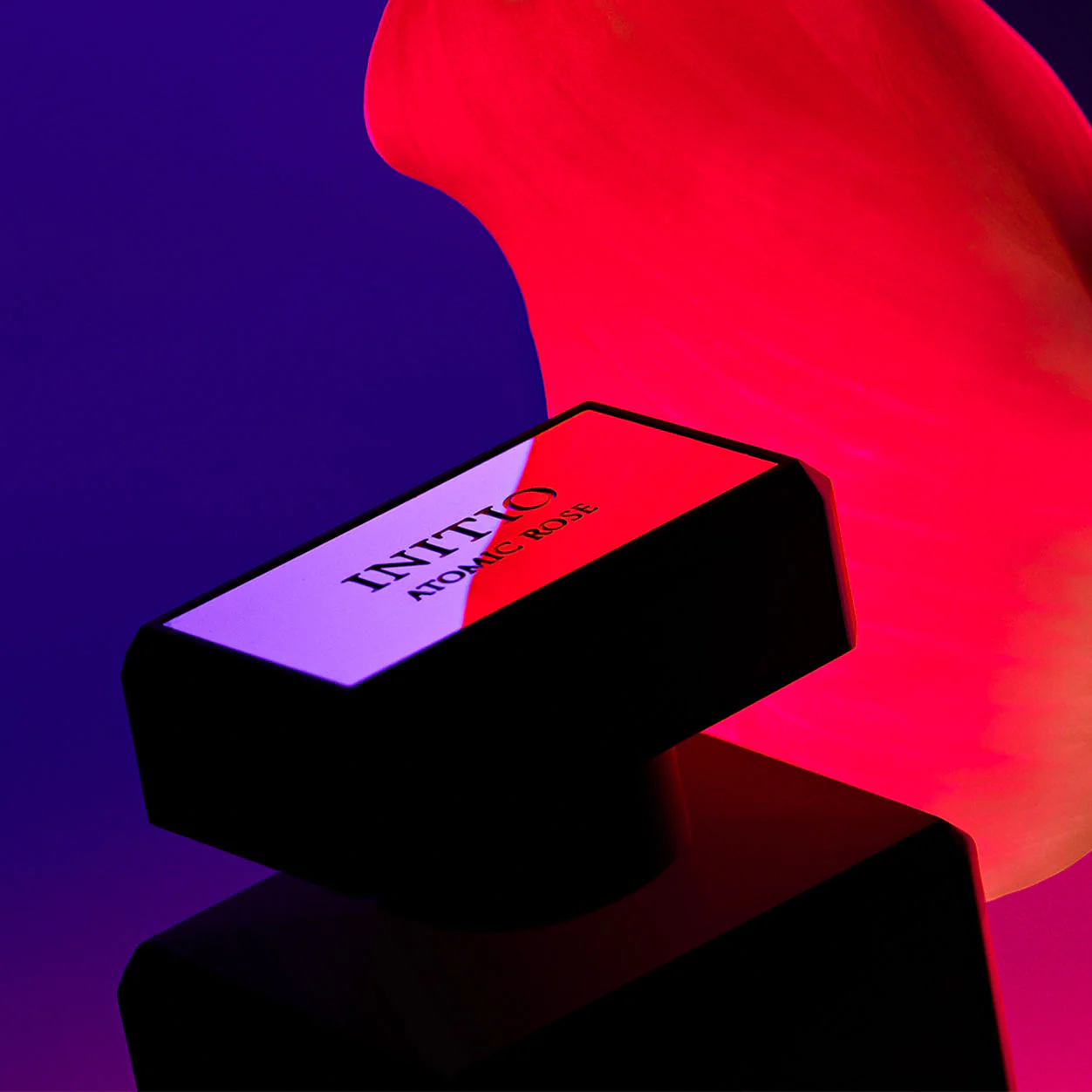 1826-atomic-rose-eau-de-parfum-4.webp Atomic Rose Eau de Parfum