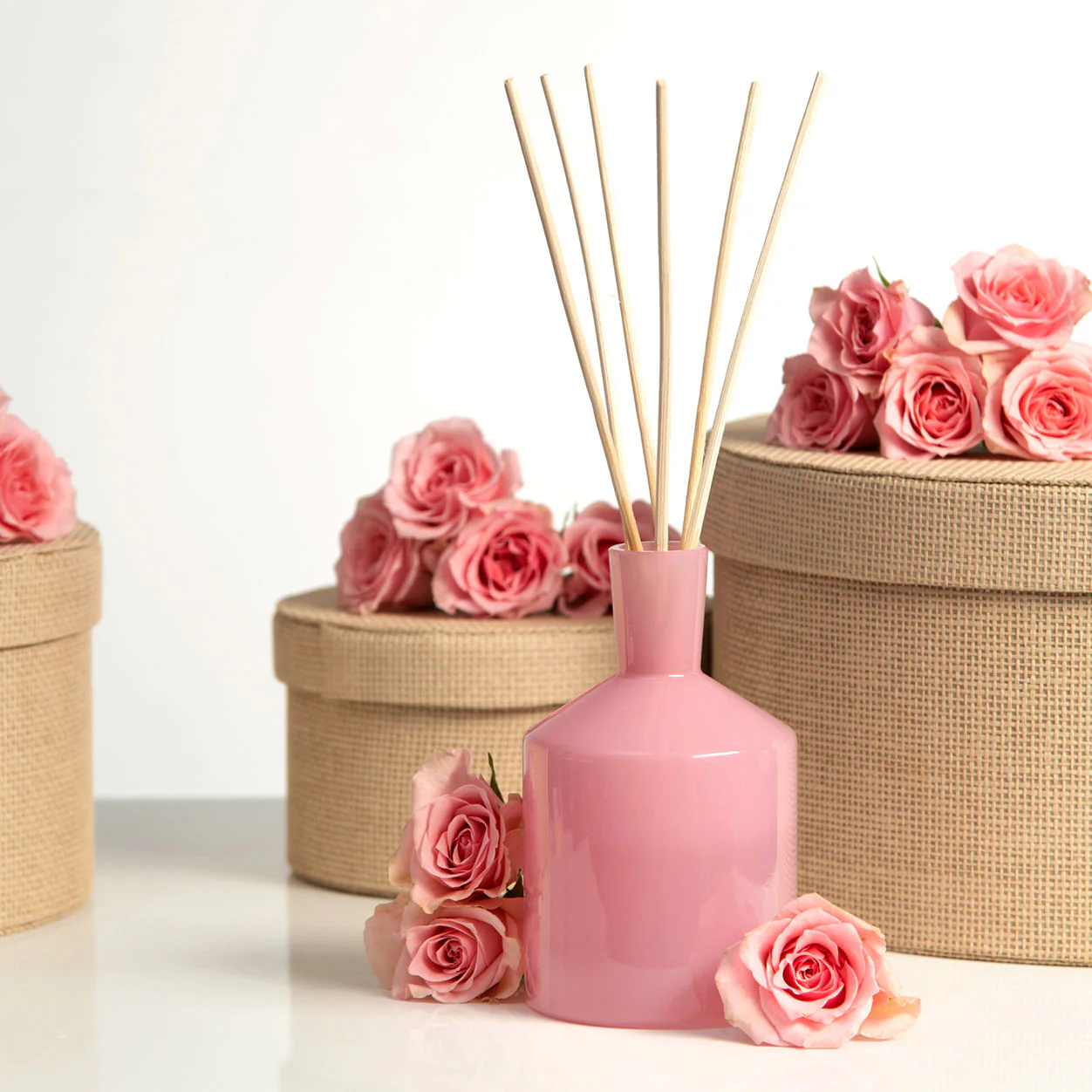 2347-blush-rose-reed-diffuser-12.webp Blush Rose Reed Diffuser