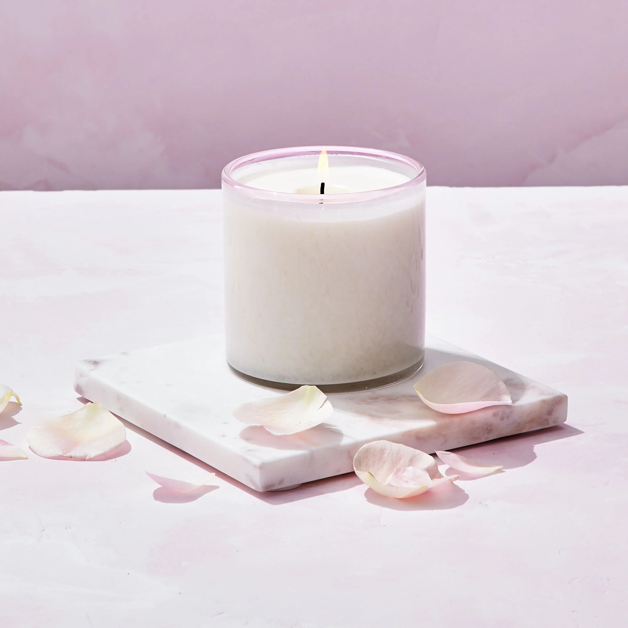 2348-blush-rose-signature-candle-4.webp Blush Rose Signature Candle