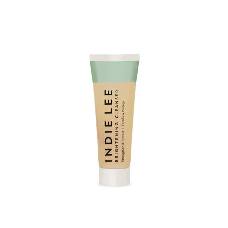 2461-brightening-cleanser-10.webp Brightening Cleanser