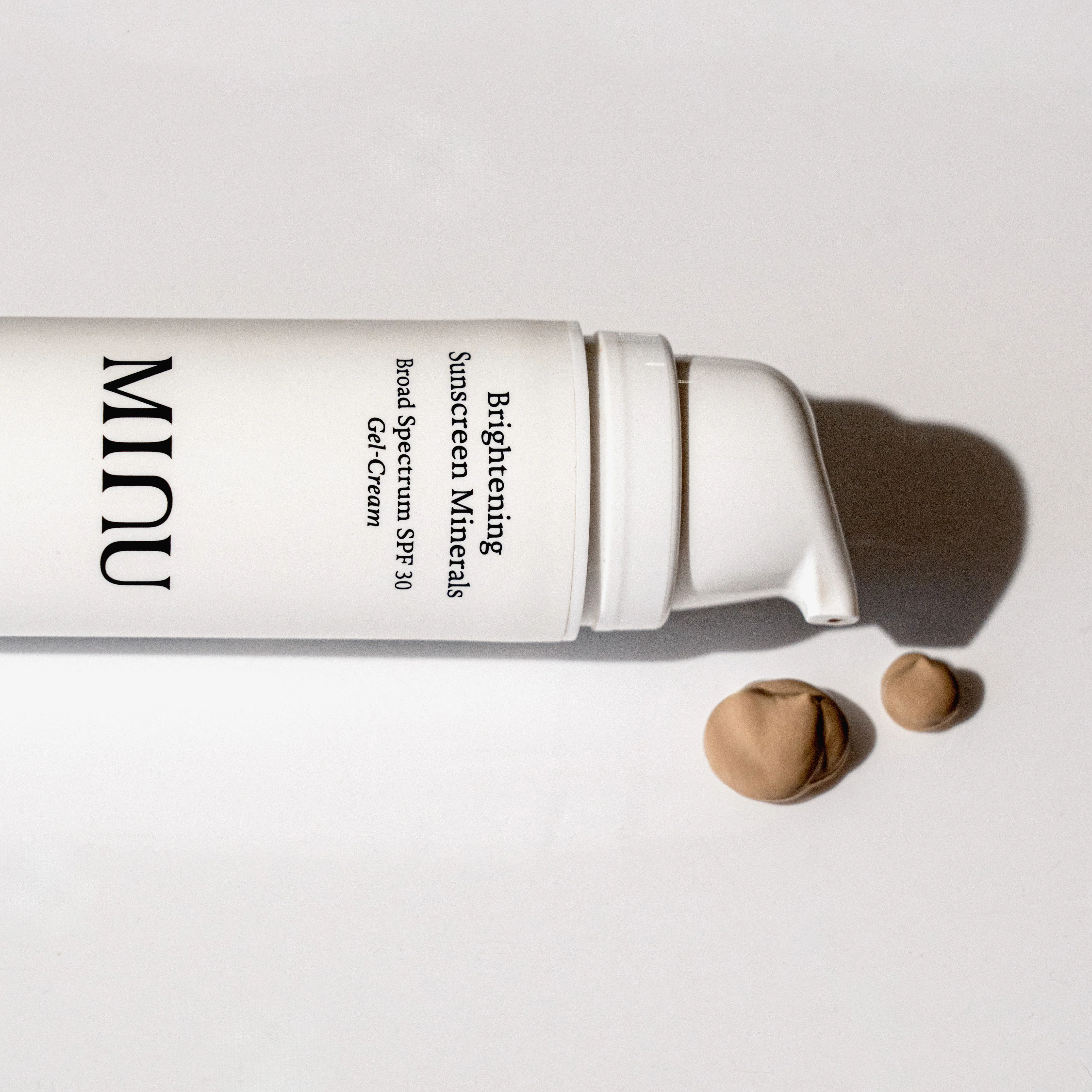 2476-brightening-sunscreen-minerals-broad-spectrum-spf-30-gel-cream-4.webp Brightening Sunscreen Minerals Broad Spectrum SPF 30 Gel-Cream