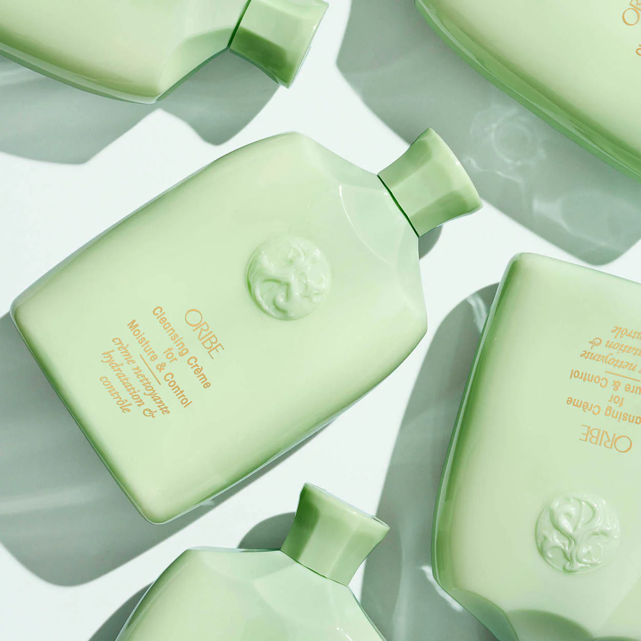 3081-cleansing-cr-me-for-moisture-and-control-3.webp Cleansing Crème For Moisture and Control