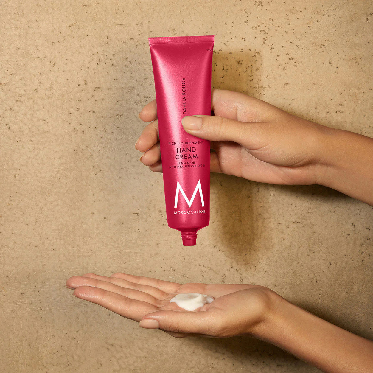 3622-dahlia-rouge-hand-cream-2.webp Dahlia Rouge Hand Cream