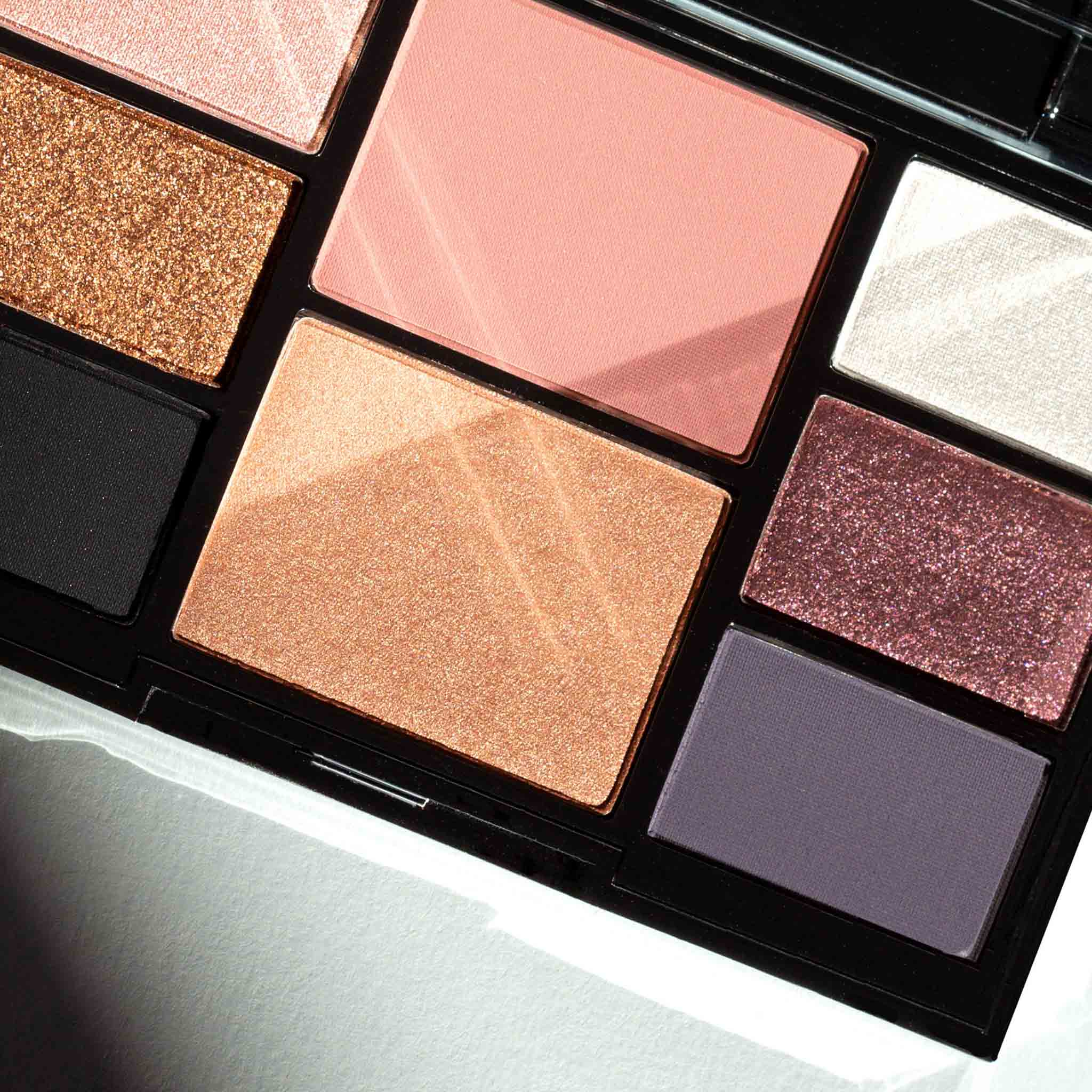 3945-double-booked-face-eye-palette-limited-edition--3.jpg Double Booked Face & Eye Palette (Limited Edition)
