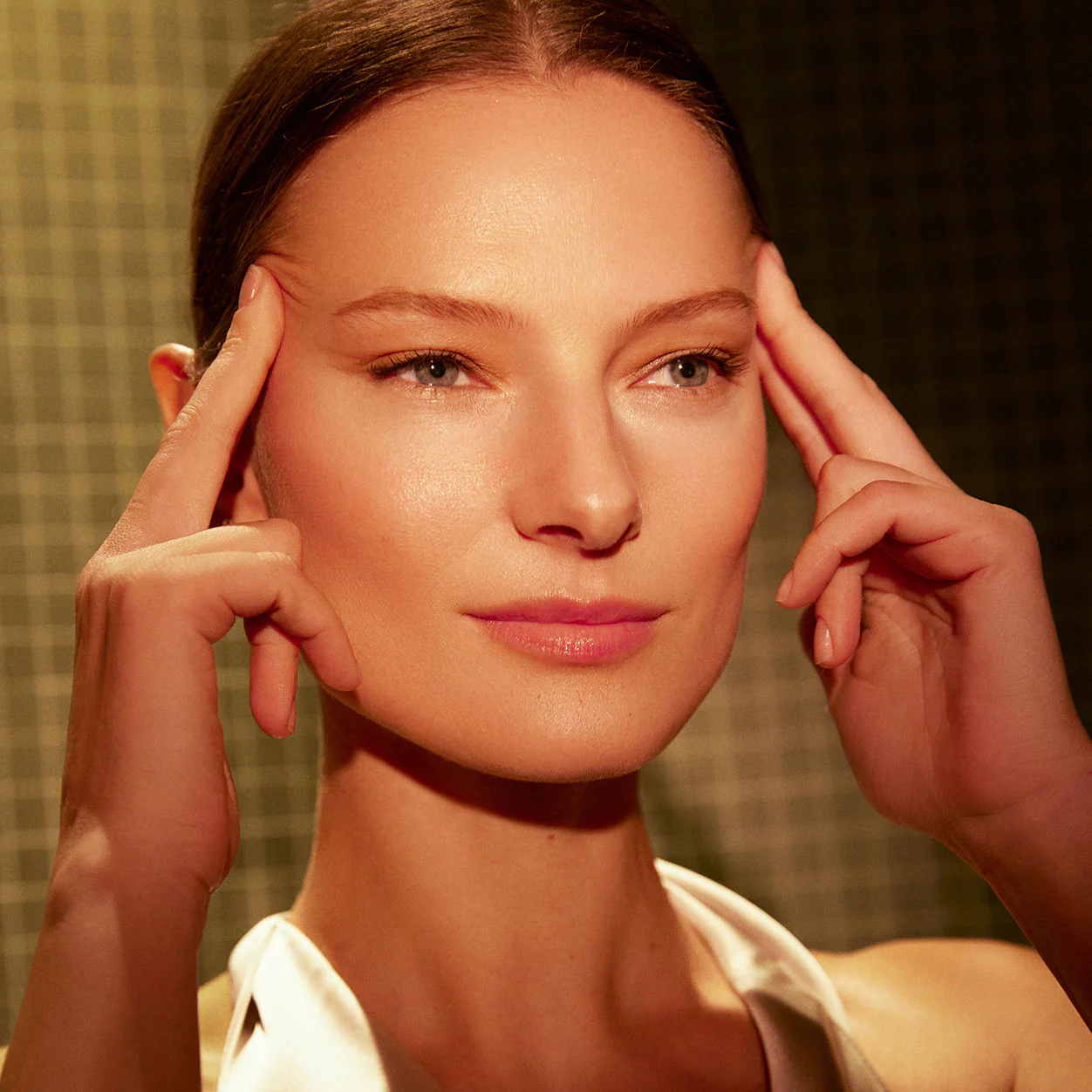 4330-essential-shock-intense-retinol-night-renewal-5.webp Essential Shock Intense Retinol Night Renewal