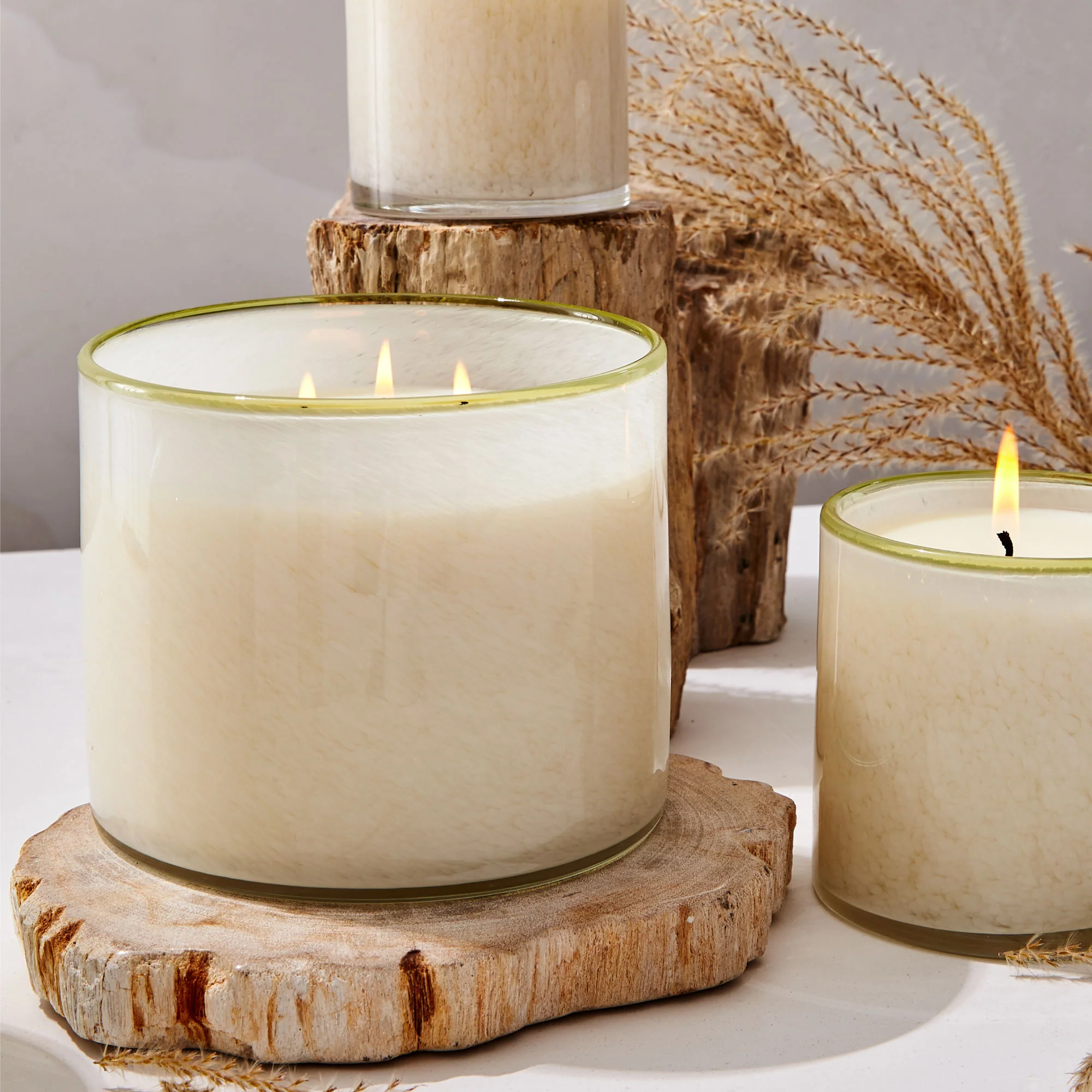 4788-feu-de-bois-candle-17.webp Feu de Bois Candle