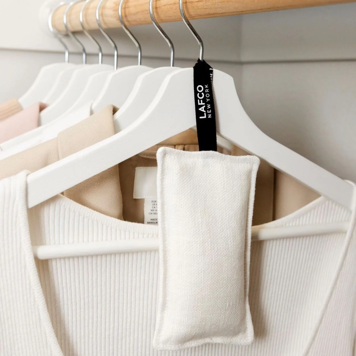 5039-fresh-cut-gardenia-scented-linen-sachet-6.webp Fresh Cut Gardenia Scented Linen Sachet