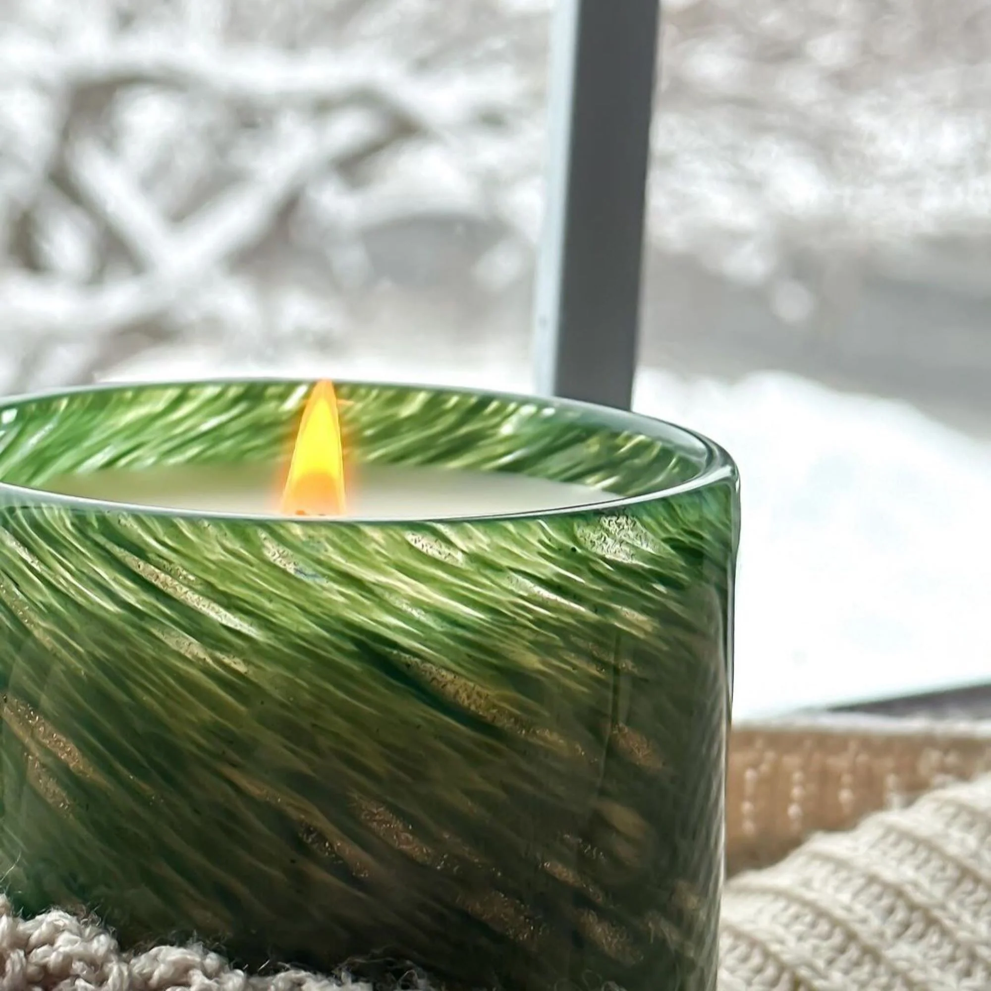 516-woodland-spruce-candle-limited-edition--12.webp Woodland Spruce Candle (Limited Edition)