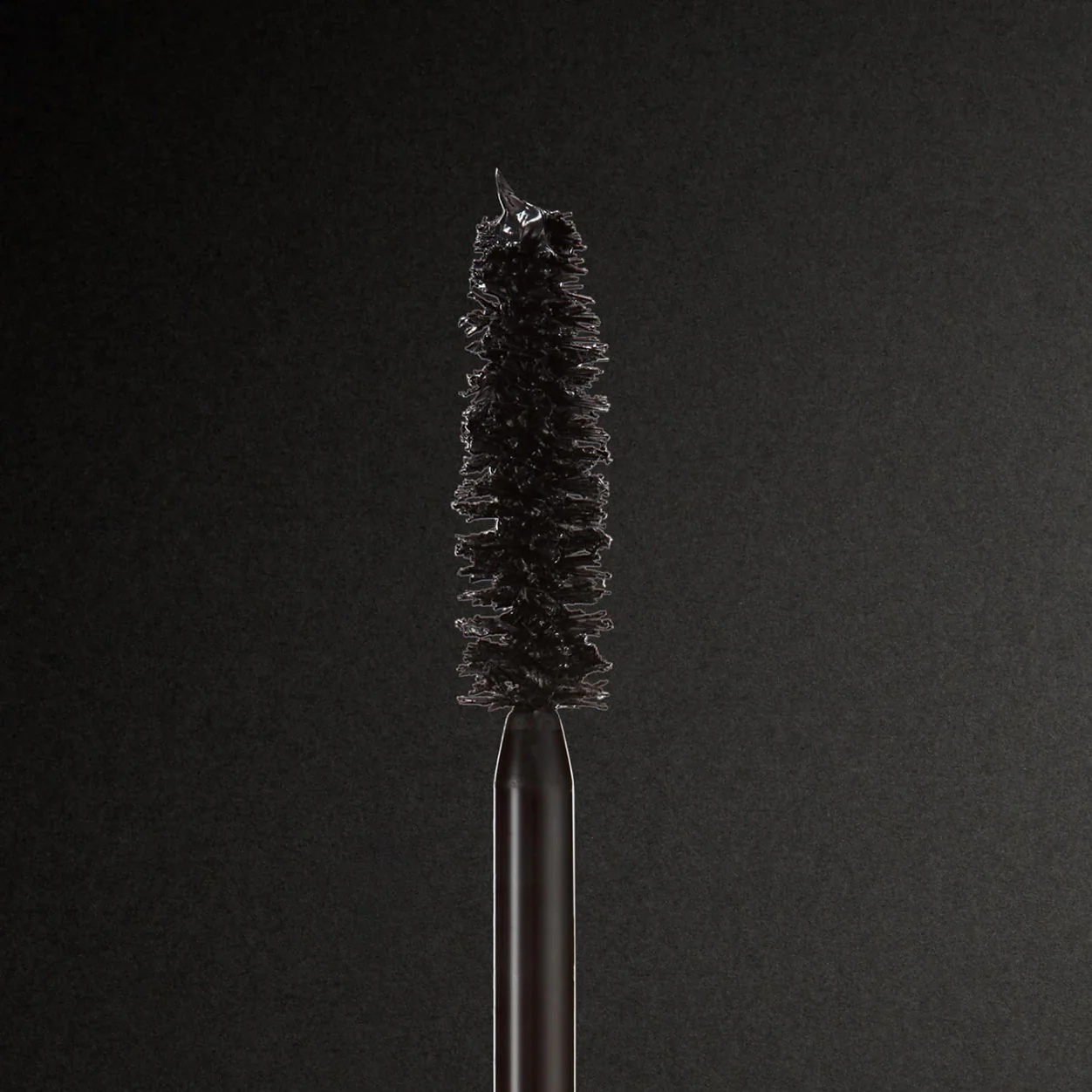 5199-glamolash-mascara-xxl-black-4.webp Glamolash Mascara XXL Black