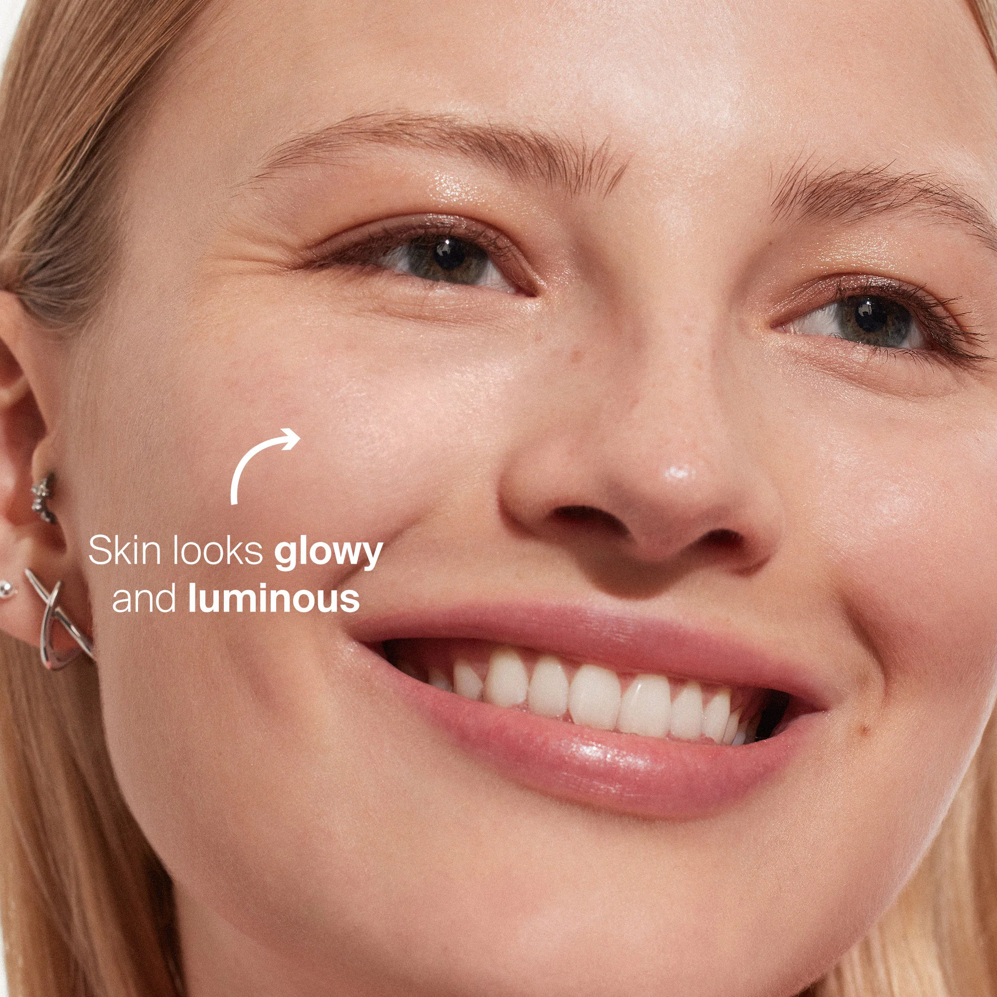 5311-glowscreen-spf-40-21.webp Glowscreen SPF 40