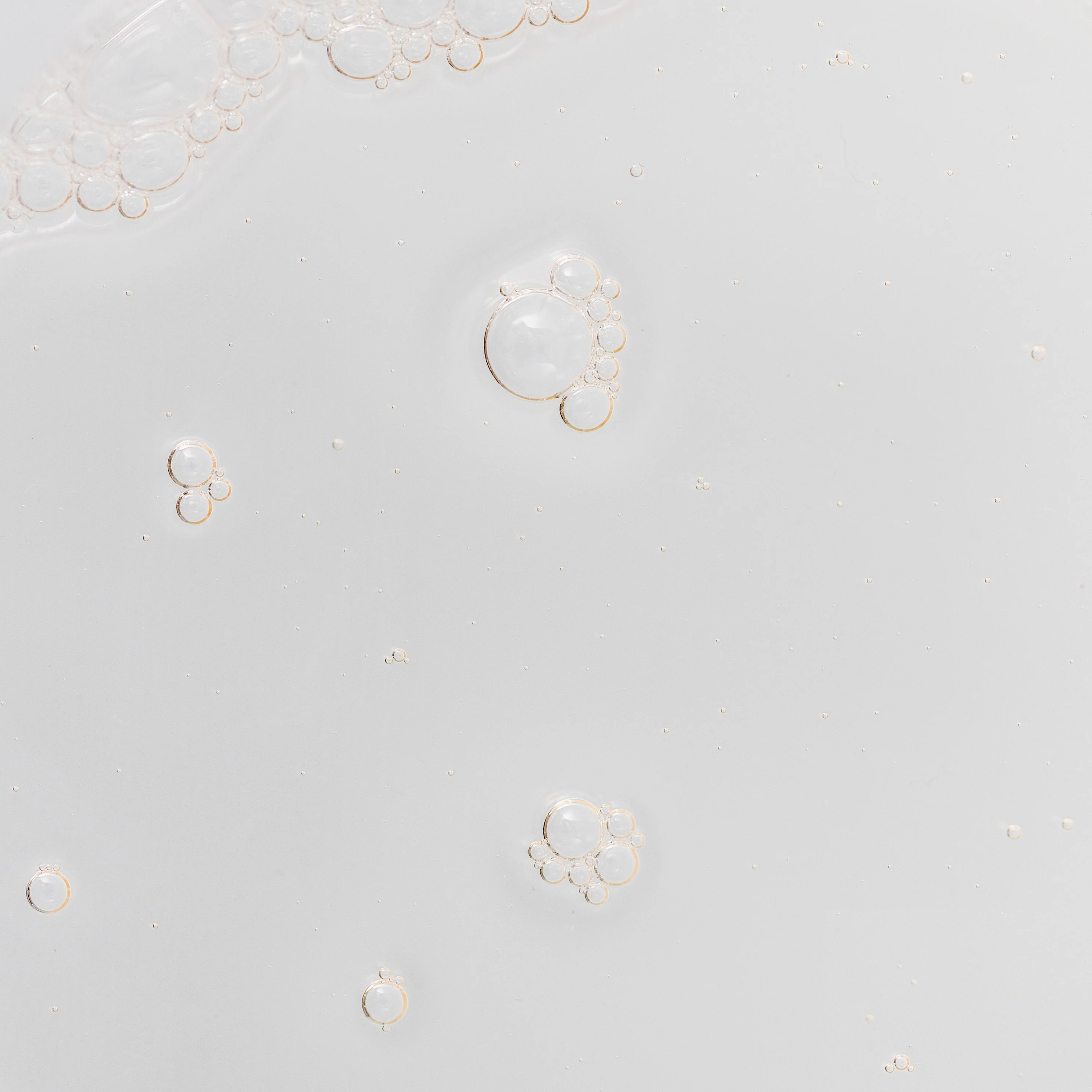 Celestial Black Diamond Brightening Essence