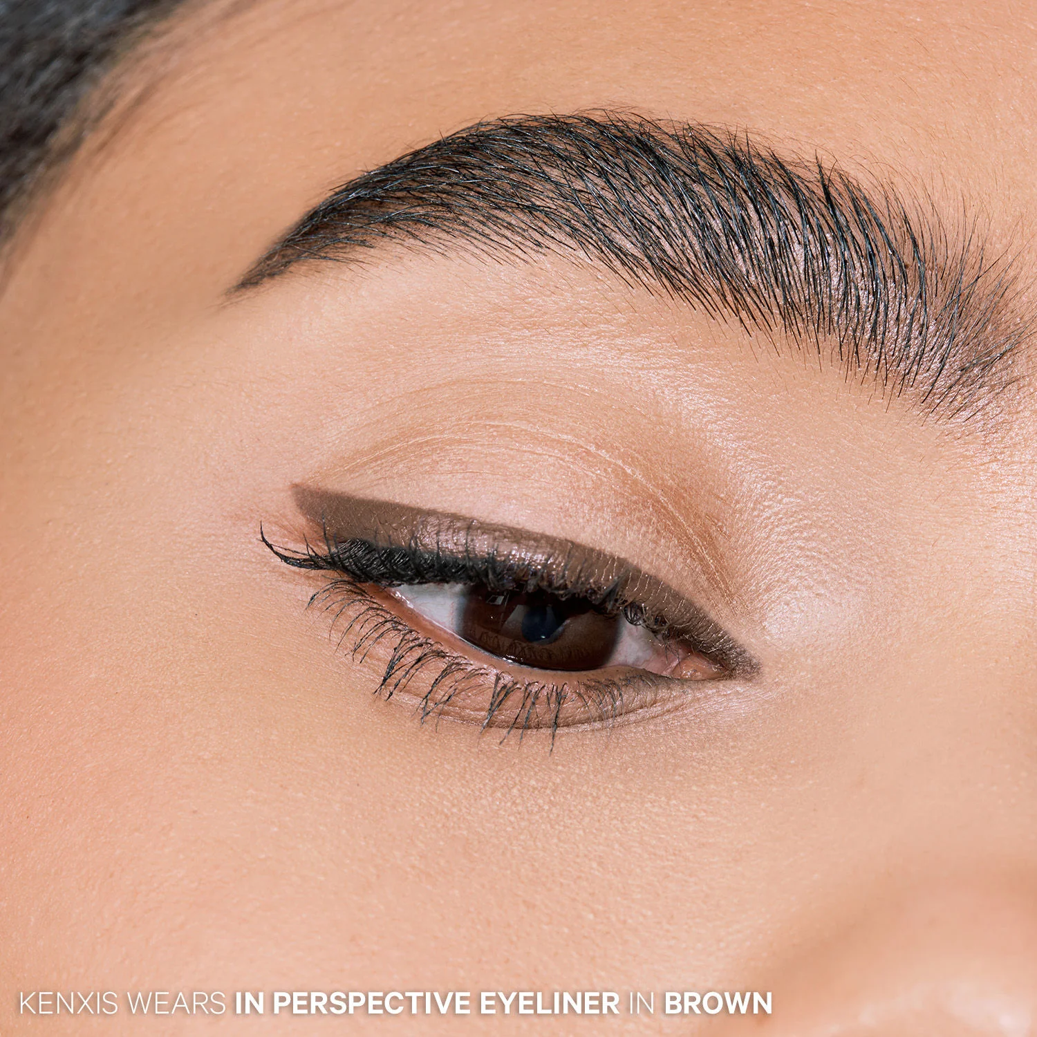 6022-in-perspective-eyeliner-pencil-28.webp In Perspective Eyeliner Pencil