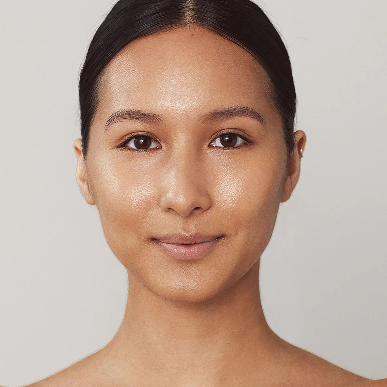 6188-invisible-touch-liquid-foundation-45.webp Invisible Touch Liquid Foundation
