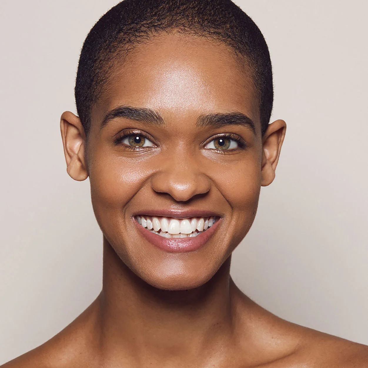 6188-invisible-touch-liquid-foundation-64.webp Invisible Touch Liquid Foundation