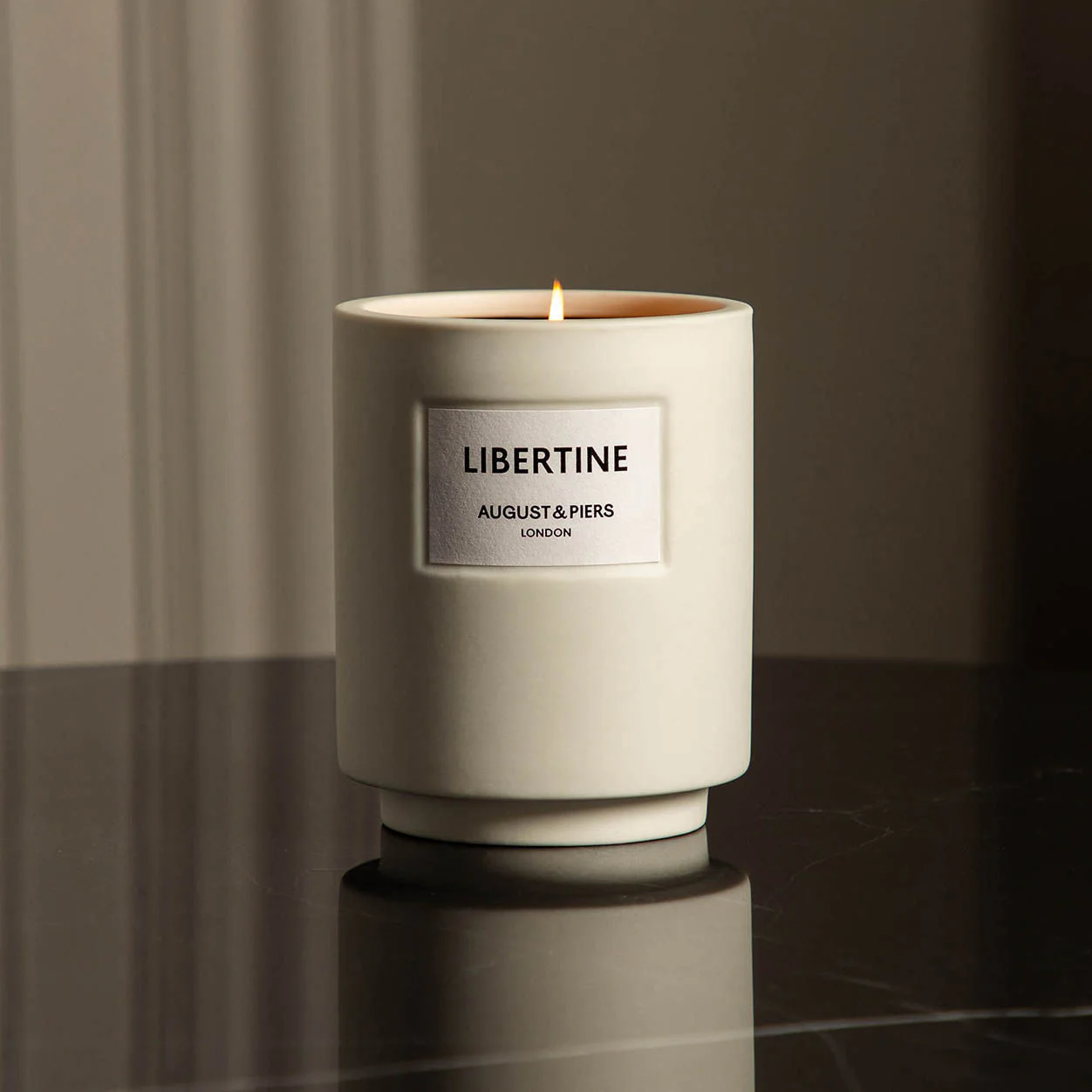 6562-libertine-candle-3.webp Libertine Candle